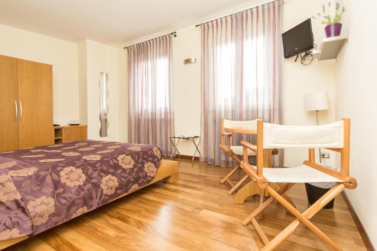 Oasi Hotel Levanto Exterior photo