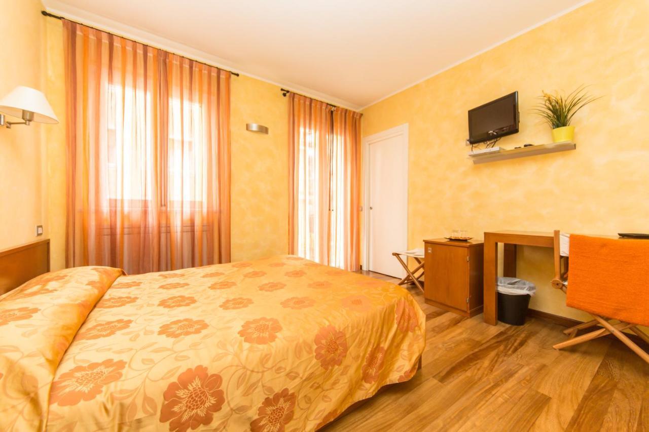 Oasi Hotel Levanto Exterior photo